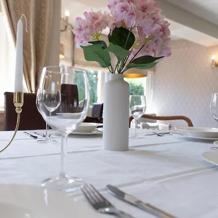 Stylish Villa Near Krakow By Golden Villas Villa Wegrzce